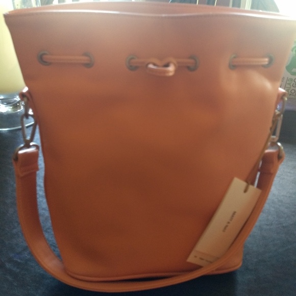 Matt & Nat Handbags - NWT Matt & Nat Vegan Leather Purse
